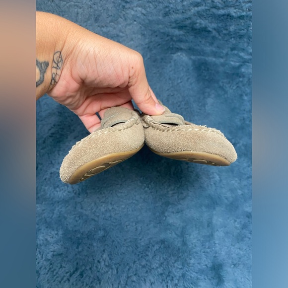 Women’s EUC Coach Tan Suede Penny Loafers With Leather Insole Size 7.5 - Picture 5 of 10